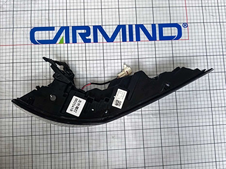 Dongfeng eπ008 Левая/правая задняя фара original used parts  В наличии