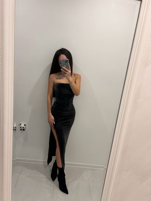 Блестяща рокля с цепка- Bershka