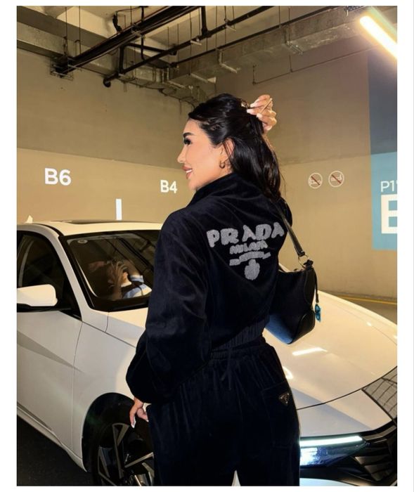 Костюм повседневный Prada