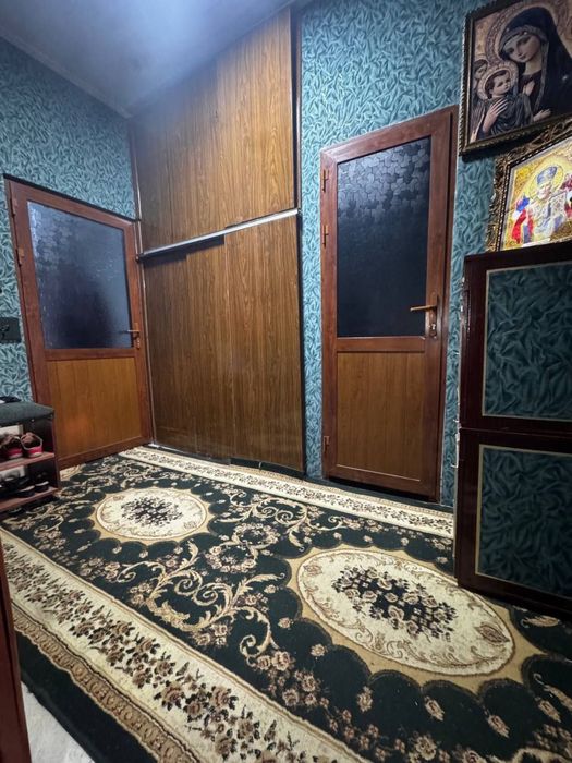Чирчик 3 м/р 2х 58 кв/м Нархи 31.000$ Бош толов ва паспорт бн Ипотека