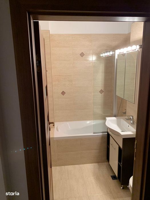 Apartament cu 1 camera etaj 1 din 3,  boxa si parcare, Gruia