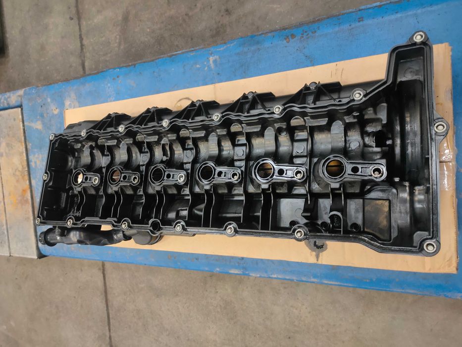 Оригинален капак клапани BMW M50d / 550d / 750d / X5 / X6 381hp