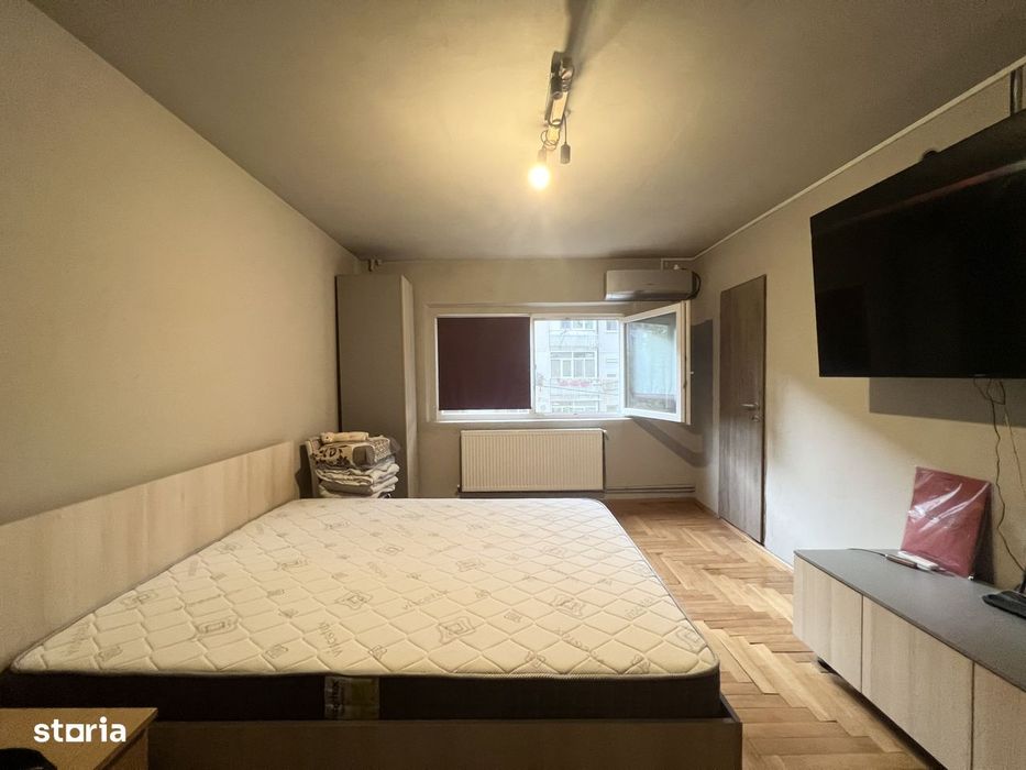 Apartament cu 3 camere, 72mp utili, etaj 2, decomandat - zona Lunei — fotografia 3