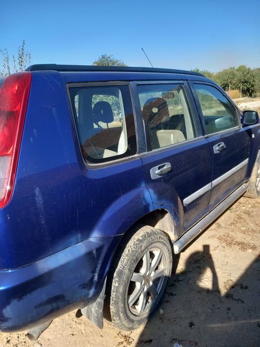 Nissan x traill 2.2 1004