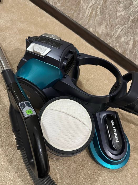 Пылесос в отличном состоянии Поларис