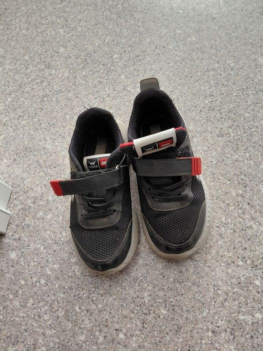 Продам  мокасины