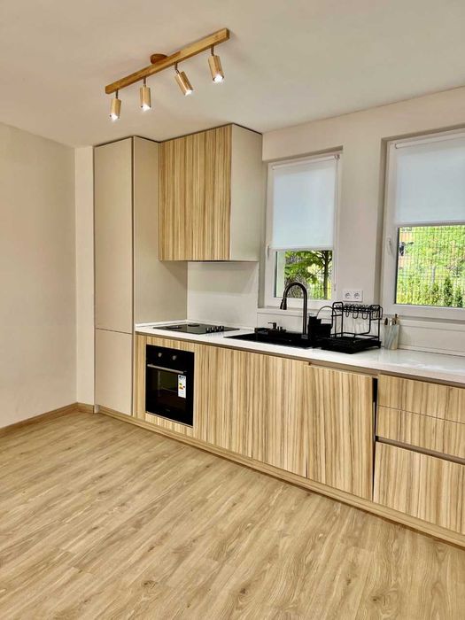 Дава се под наем Тристаен апартамент в София, Витоша - 140 кв.м за 1249.5 € - Снимка #3