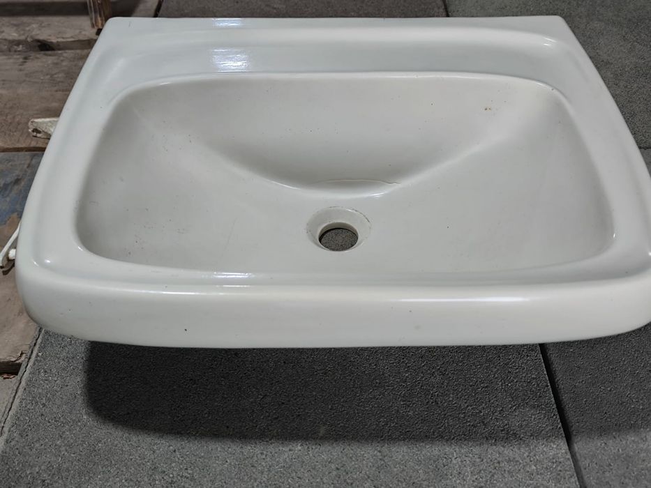 Раковина продается