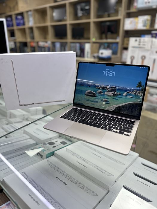 MacBook Air 13 M4 16/256  17 цикл б/у