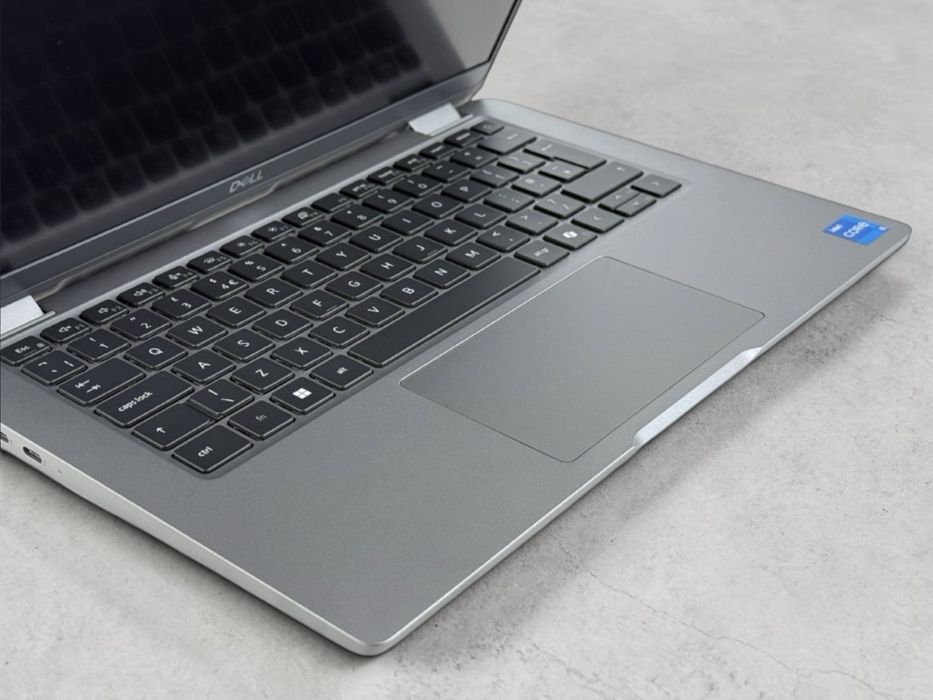 НОВ! Лаптоп DELL Latitude 5350 13" Full HD i5-1335U 16GB 256SSD Гаранция!