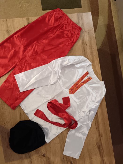 Детские ногодние костюмы