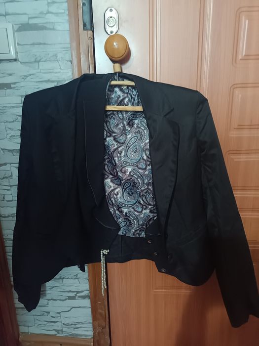 Продам классическую форму для колледжа