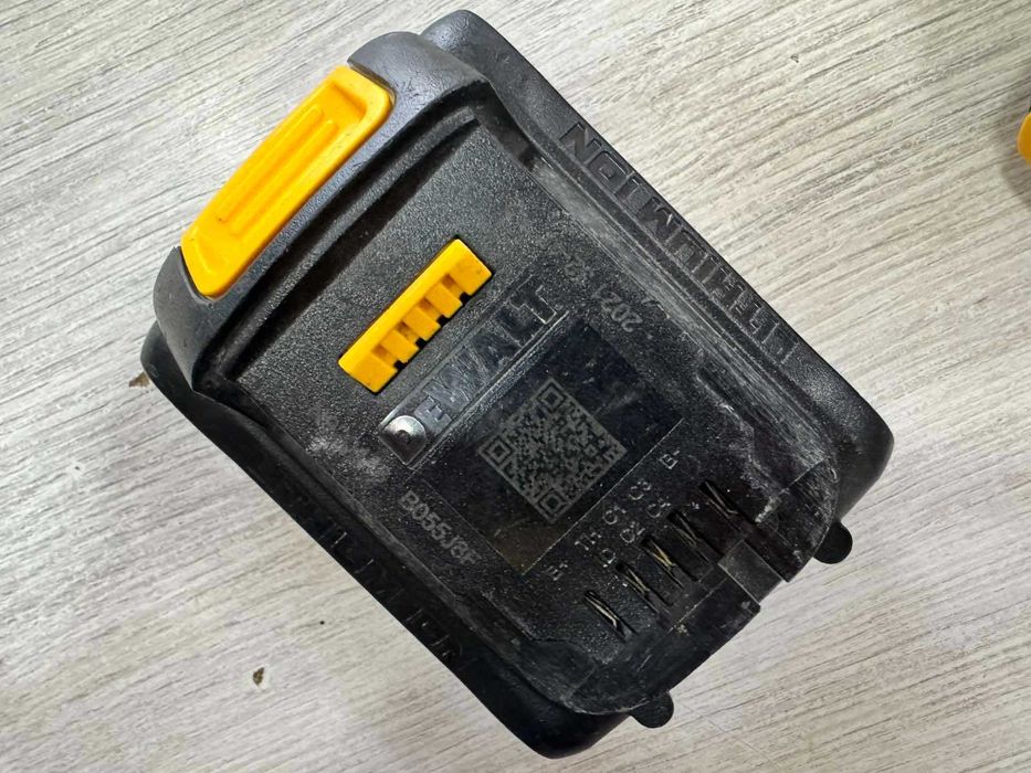 Акумулаторен винтоверт DEWALT DCD791 + 1 бр. батерия 18v 1.5 Ah