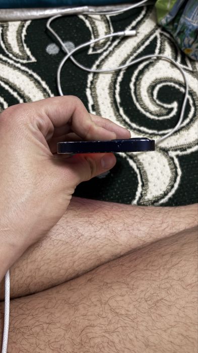 Продам аифон 12 мини