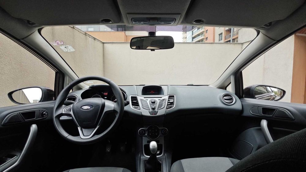 Ford Fiesta 1.4 TDCi 2009, vișiniu, 121.500 km reali, revizie nouă, ITP 2027