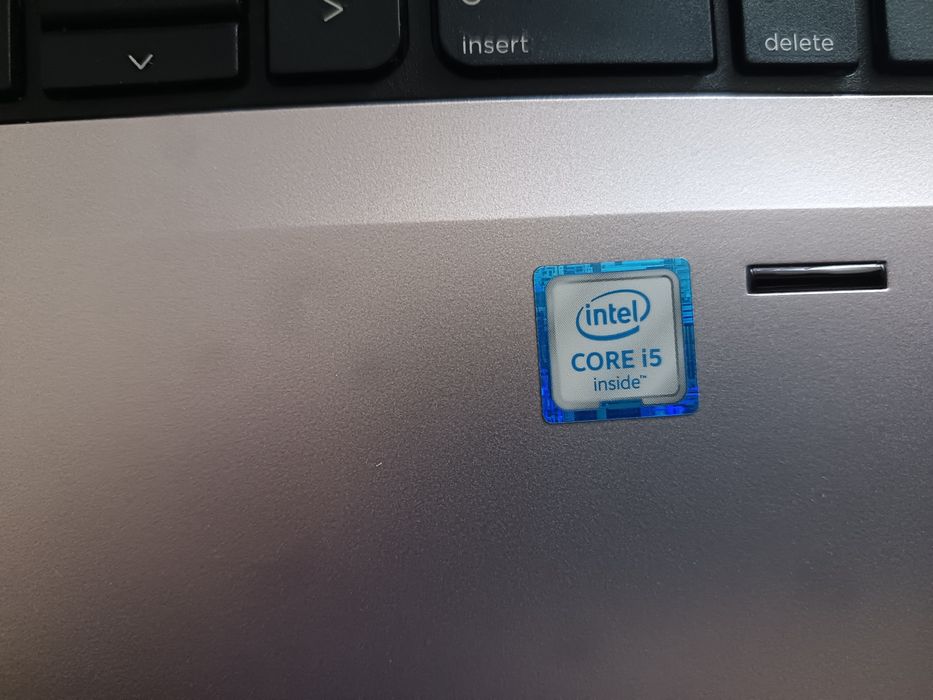 Vand laptopuri perfect functionale ddr 4 cu tastatura luminata