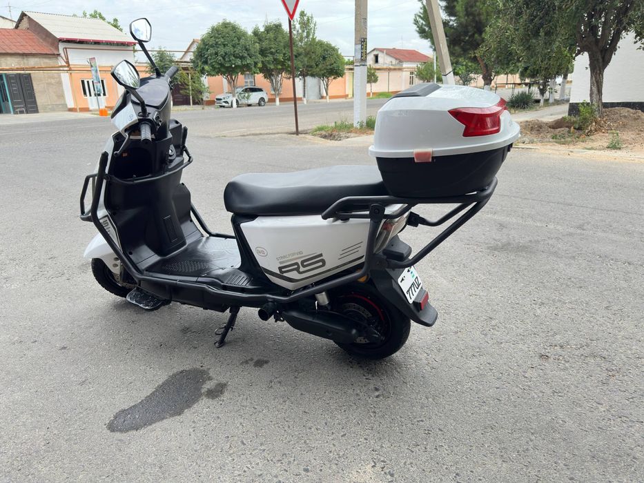 Скутер Электронный