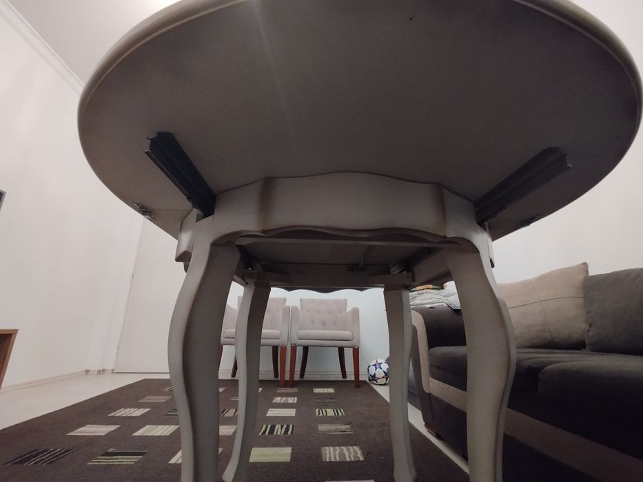 Красива холна маса