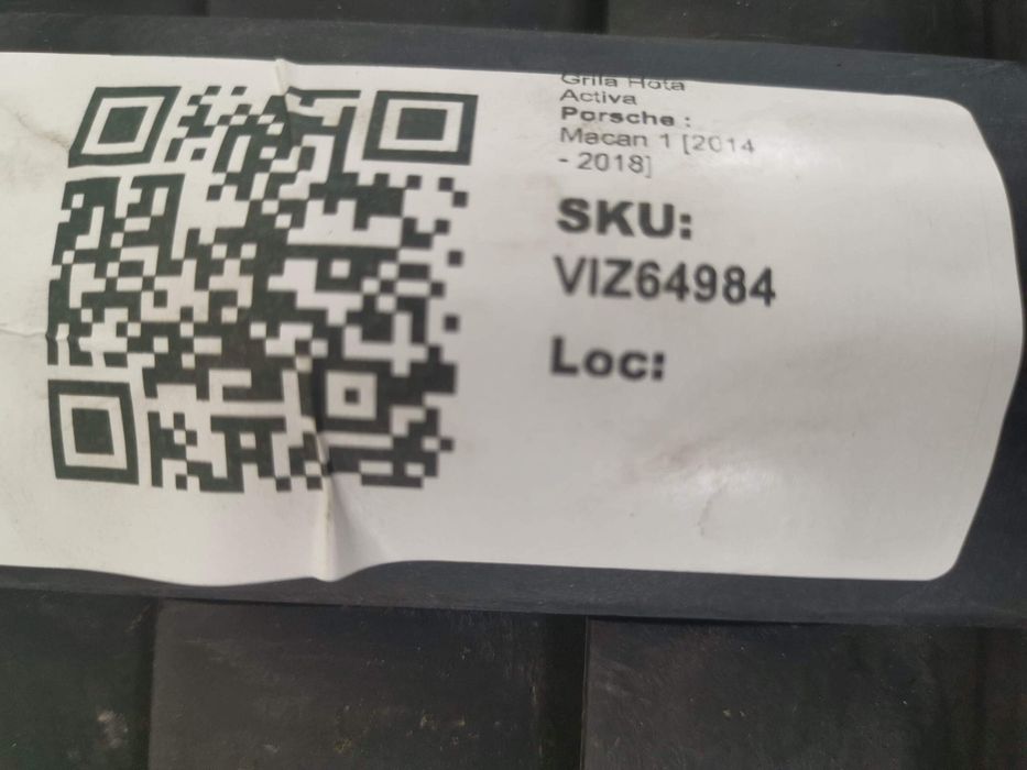 Порше Макан / Porsche Macan Оригинална активна решетка в добро състоян