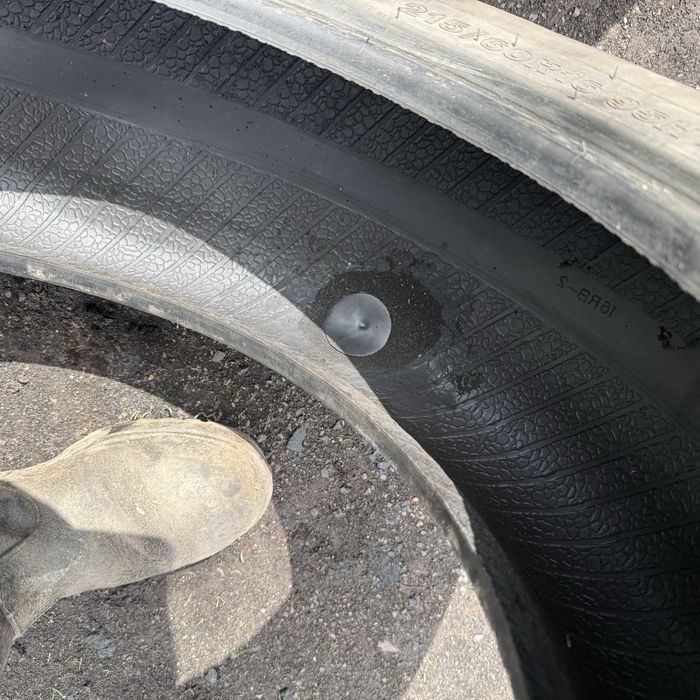 Шины продаю на 215/60/16