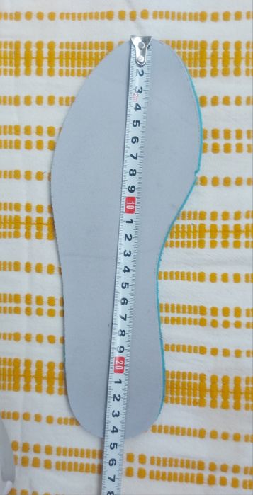 Маратонки ADIDAS номер 38