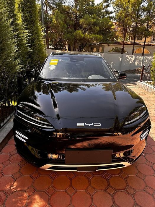 To'y va bazmlar roddom dan chiqarish uchun BYD song plus champion