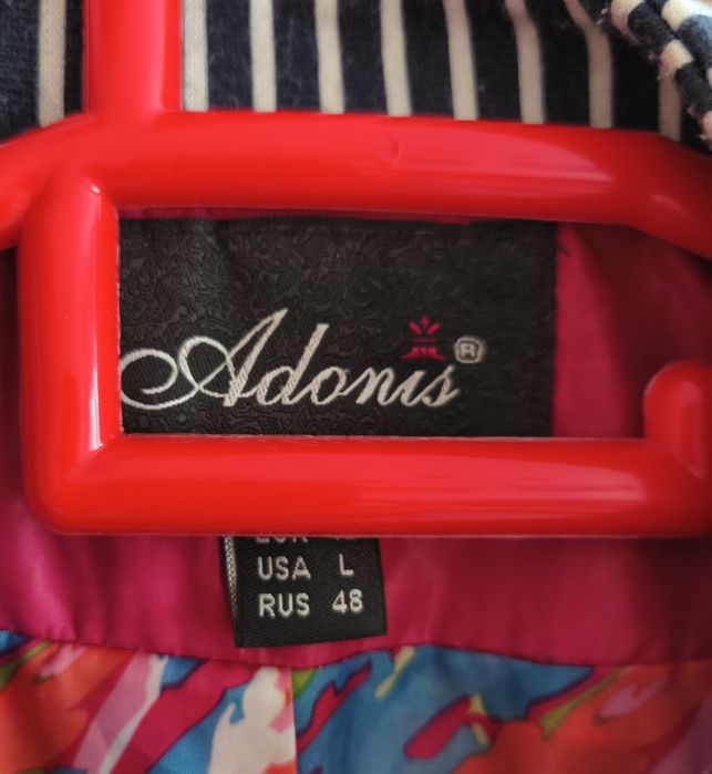 Куртка женская L размер