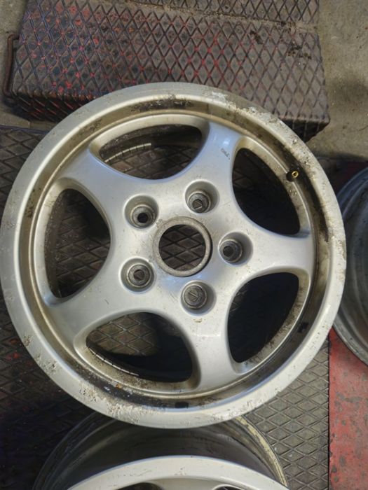 Седалки и джанти Porsche 911, 928, 944, 964