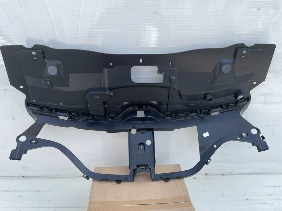 Grila Renault Espace 5 2015+ nou originala Renault