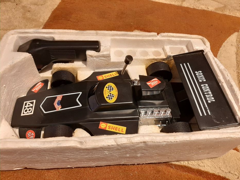 Mașinuța Sonic cu telecomanda