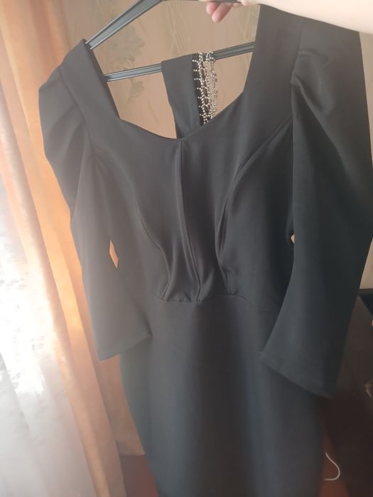 Продам два красивых платья