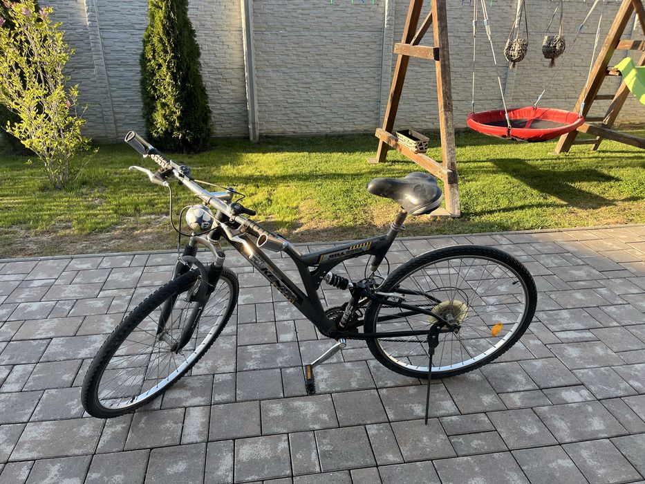 Vand bicicleta  mountain bike