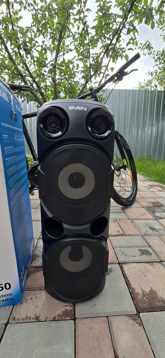 Блютуз колонка Sven 750.
