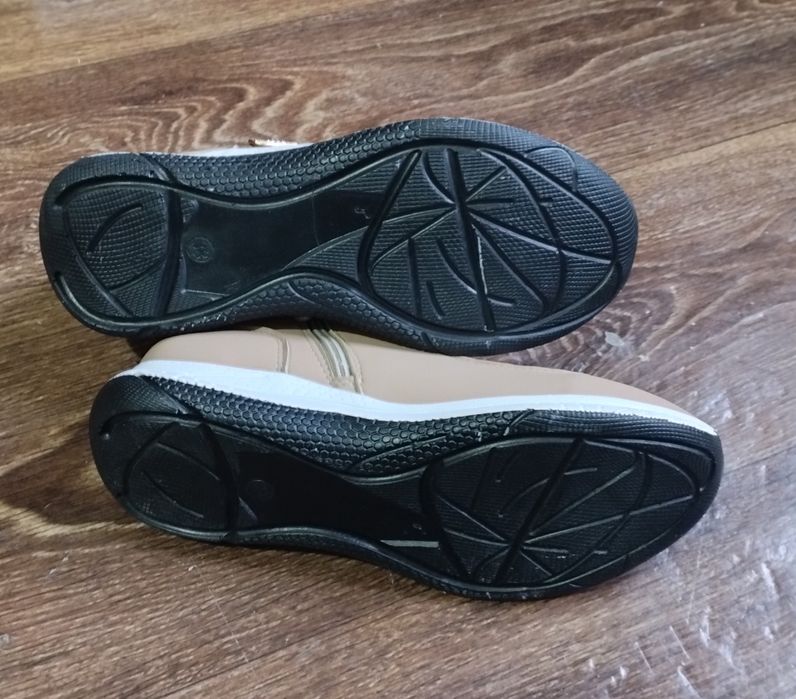 Женские ботинки на зиму