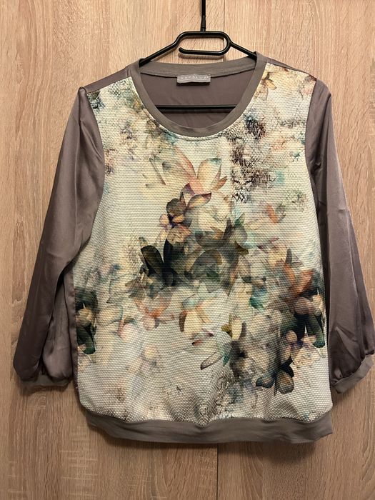 Bluza eleganta cu flori