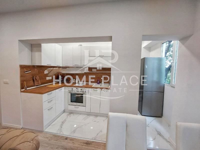 Дава се под наем Тристаен апартамент в Варна, Център - 91 кв.м за 997.05 € - Снимка #1