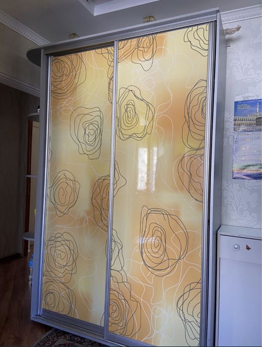 Продам шкаф