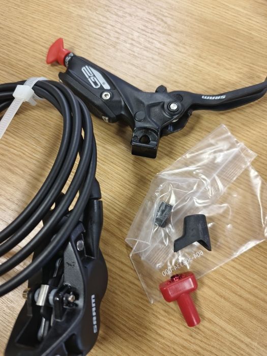 НОВИ Вело спирачки Sram G2 R/ 4 бутални /