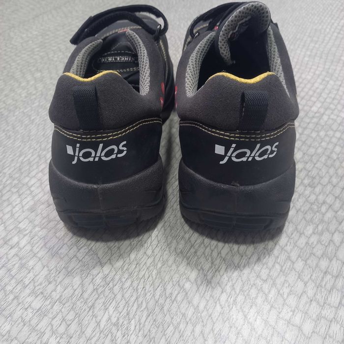 Спецобувь в Актау