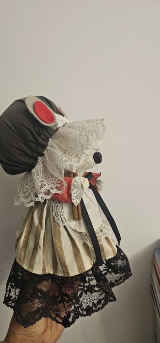 Vand păpușă veche