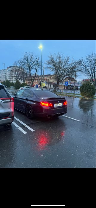 Vand f10 n47 cu bataie la motor