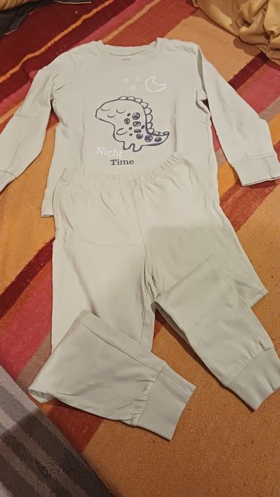 Pijamale copii 2-4 ani