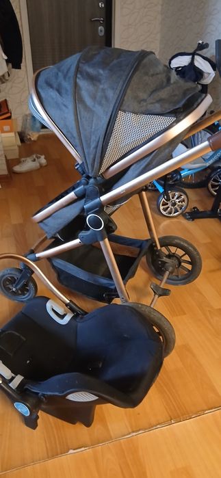 Продам коляску детскую