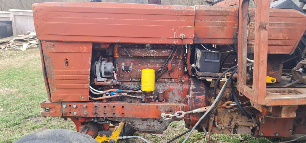 Vand/Schimb Tractor U 650 Forestier