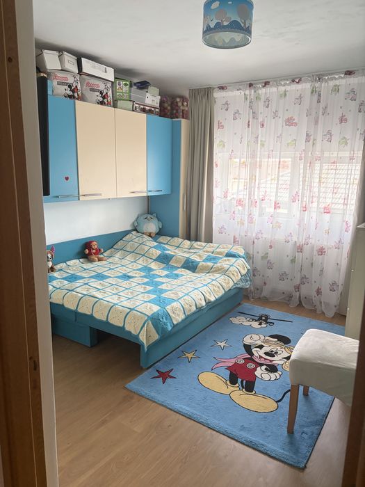 Vand apartament 3 camere Urusagului