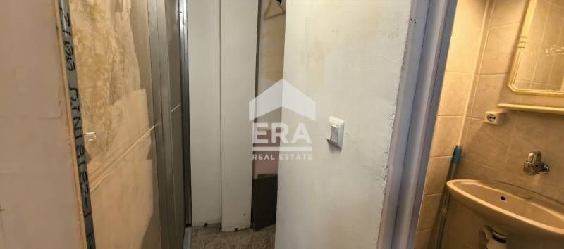 Търговско помещение под наем в район ЗК Тракия, гр. Варна