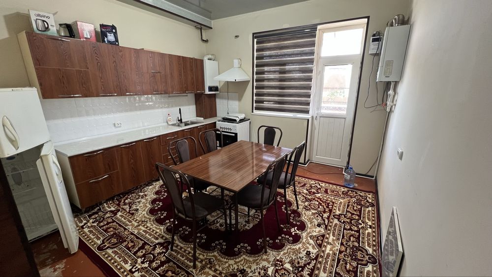 Temir yoʻl vagzal va park oldida kanalizatsiya vodaprovod tol aloxida