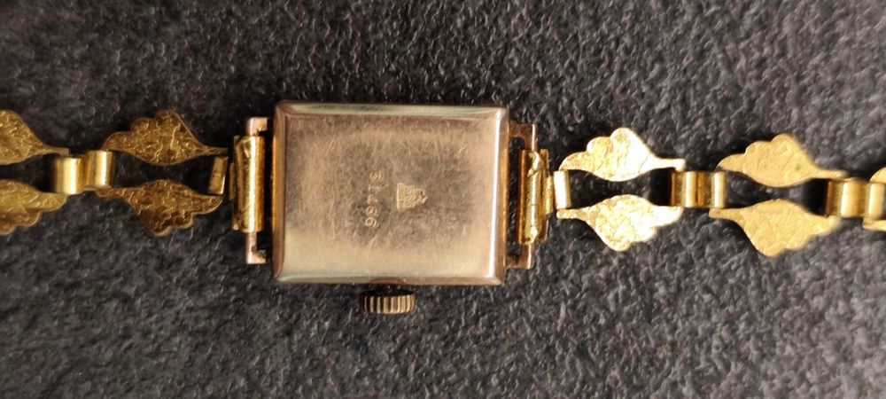 Ceeas mecanic de damă Slava din aur (marcat 583)