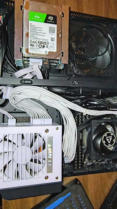 Mini-itx NAS 12TB(3x4TB Seagate Barracuda) Athlon 3000G 16GB ddr4