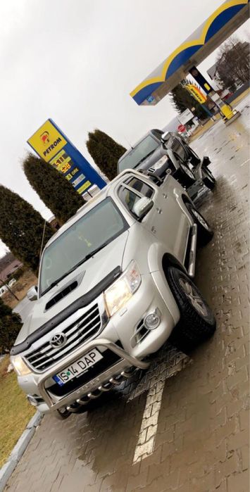 Dezmembrez mitsubishi l200